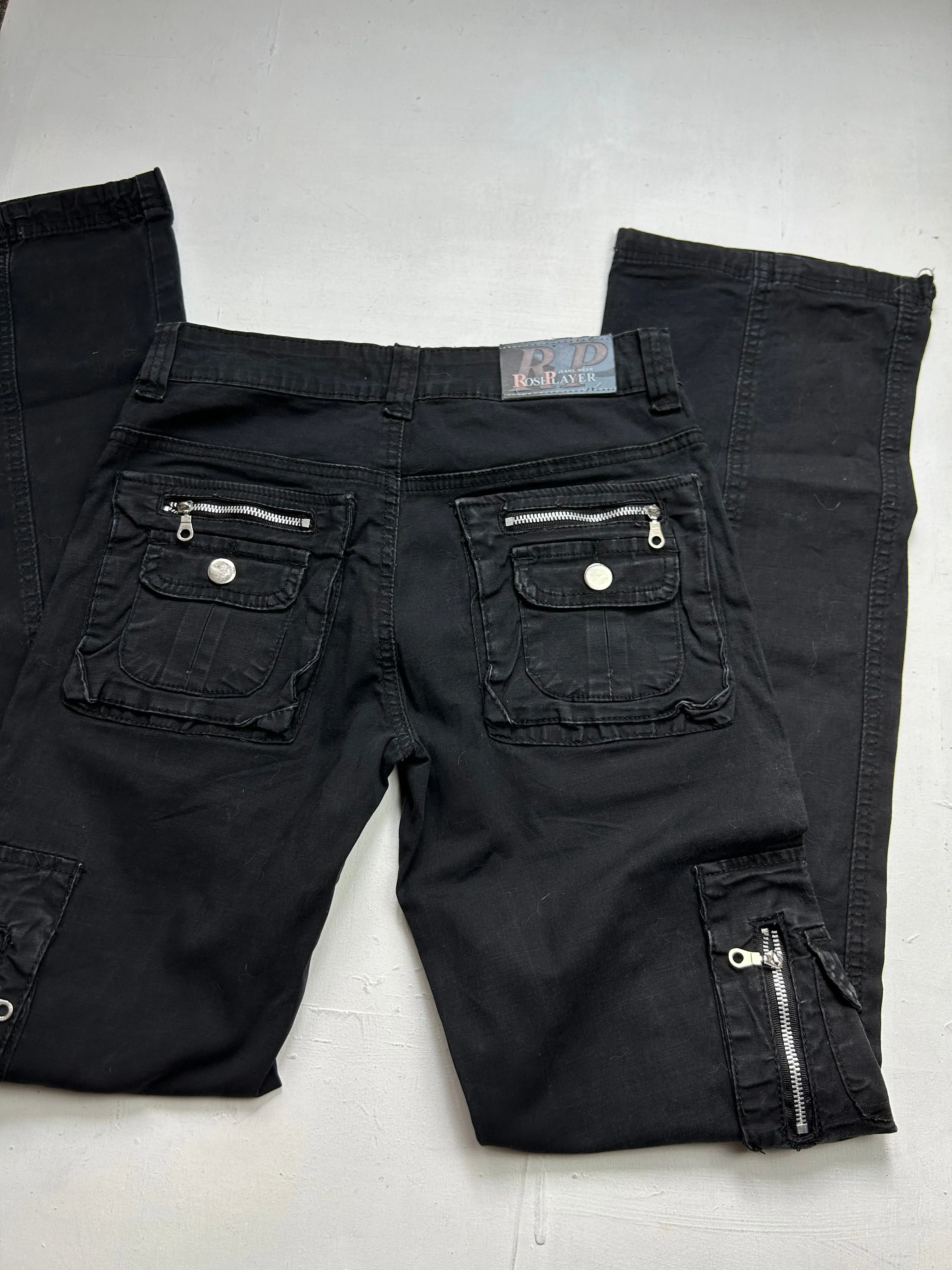 Black denim low waist 90s vintage cargo pants (S)