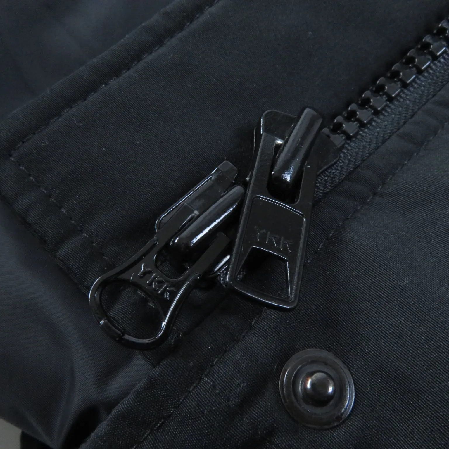 Canada Goose MACKENZIE Down Coat Black S/P