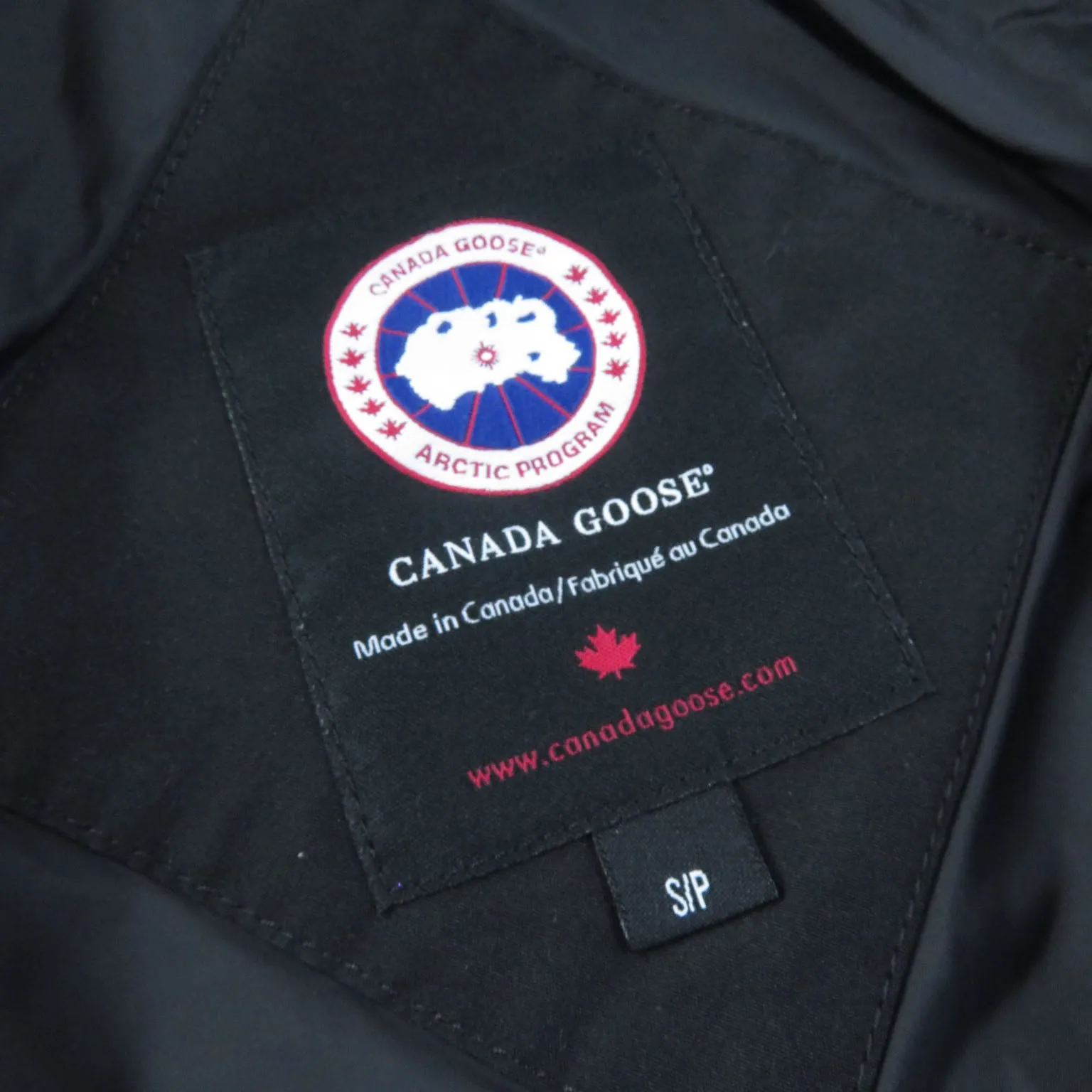 Canada Goose MACKENZIE Down Coat Black S/P