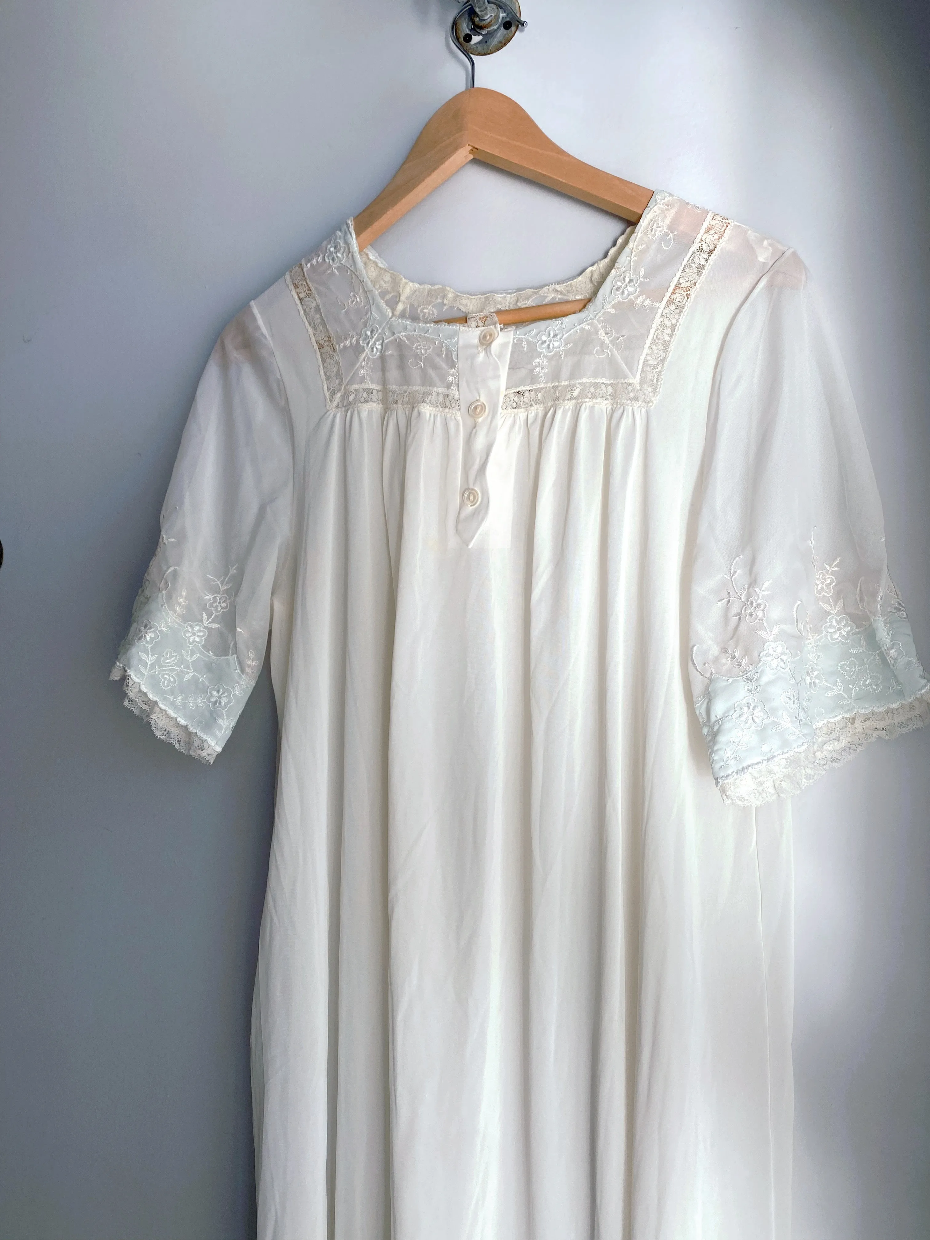 Cream Lace Vintage Nightgown