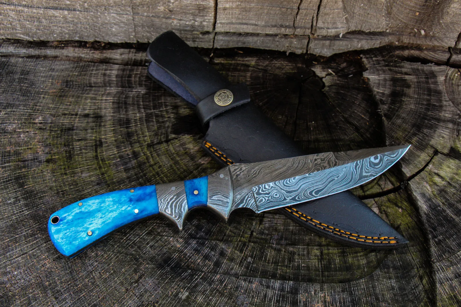 CUSTOM HAND MADE DAMASCUS STEEL CAMEL BONE HANDLE KNIFE