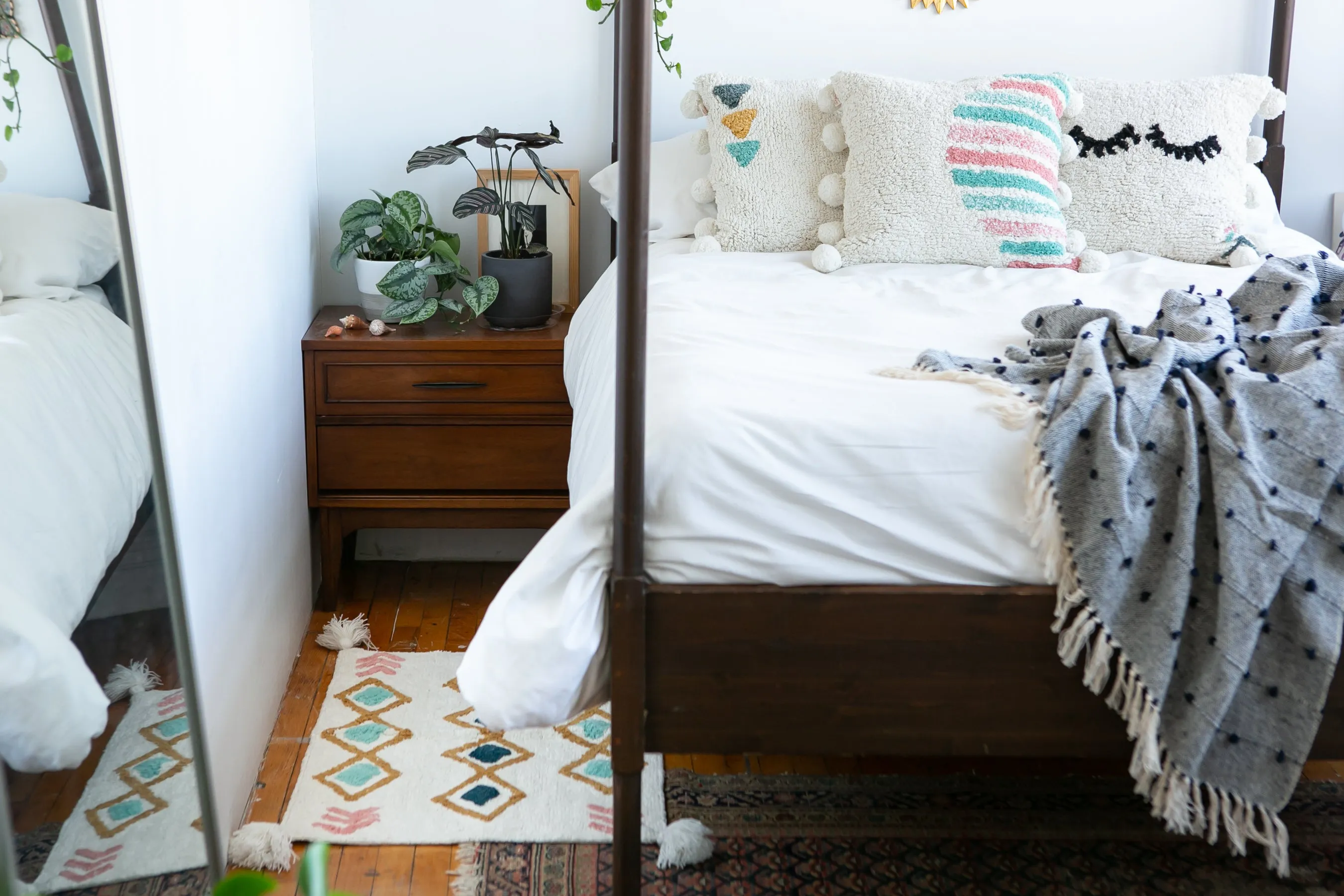 Hello Sunshine Accent Rug